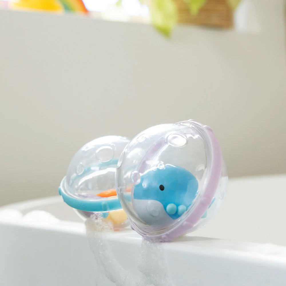 Munchkin Perfect Size Float & Play Bubbles Assortment Bath Toy Randomly Selected