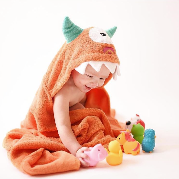 Munchkin Farm Bath Squirting And Floating Barnyard Animal Baby Toy 8Pk gifting